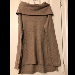 Pretty brown sweater ☃️